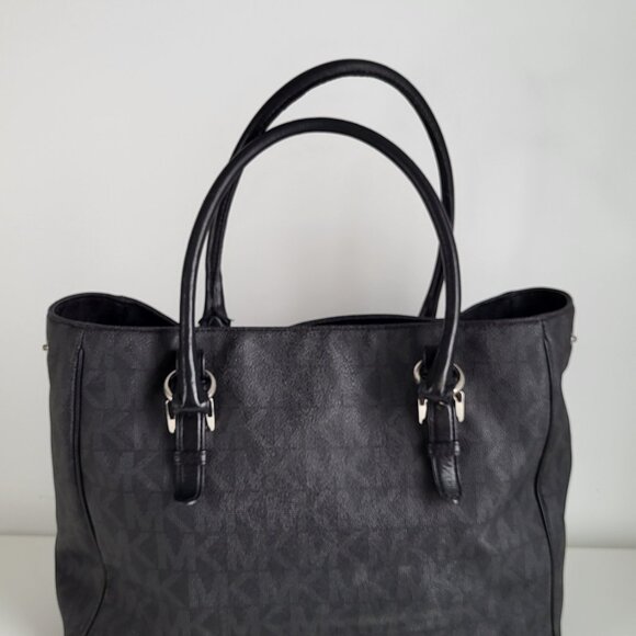 Michael Kors Jet Set Signature Tote • Black/Charcoal MK Logo • Large - Picture 2 of 12